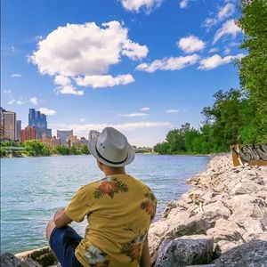 Meet your Posher, Dean